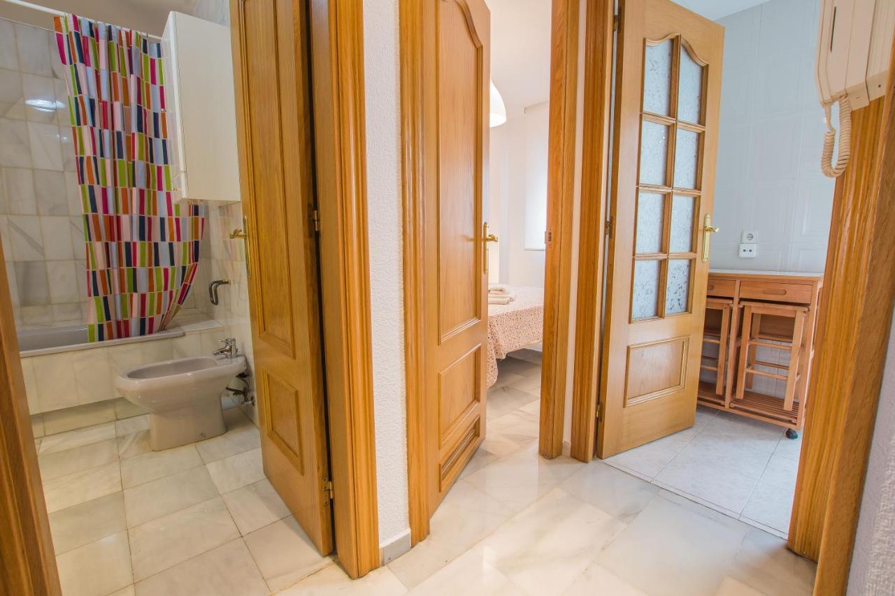 Qh Puerta Real Apartment Гранада Екстериор снимка
